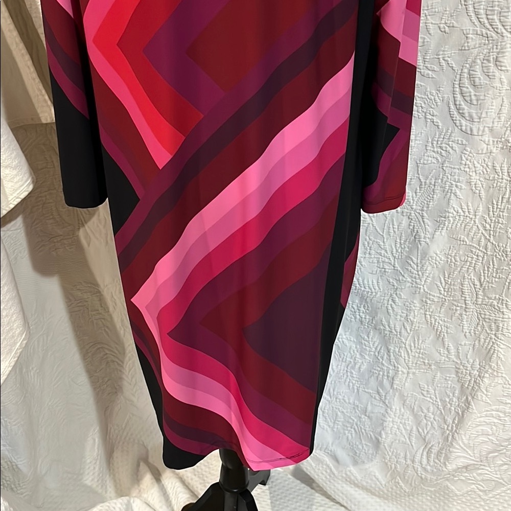 Trina Turk Pink and Black Geometric Dress, size 14 - Picture 8 of 12